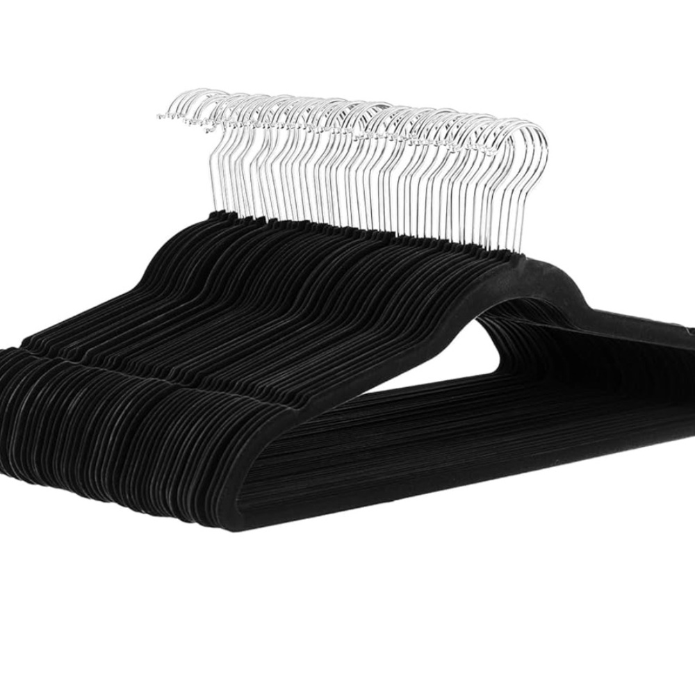 25 non-slip black velvet hangers